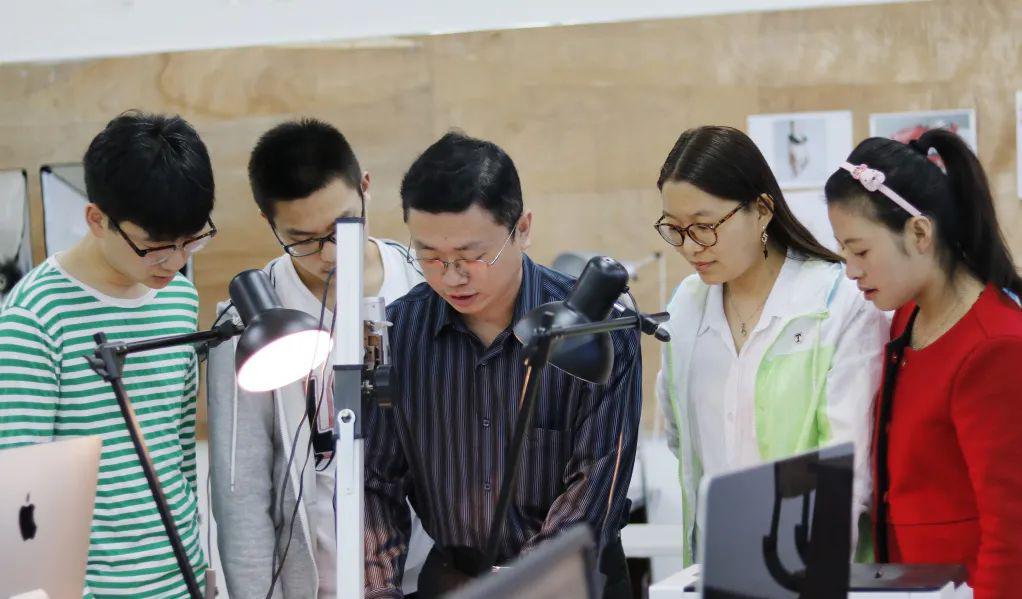 数字媒体_数字媒体技术专业学什么_数字媒体艺术职业生涯规划书