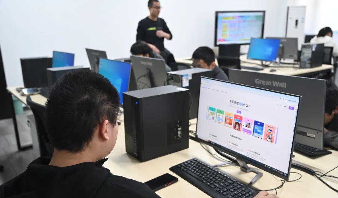 数字媒体_数字媒体技术专业学什么_数字媒体艺术职业生涯规划书