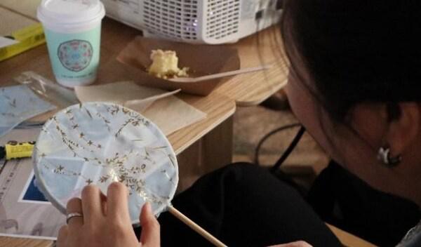 非遗手工体验：玲珑编晚萃与手工团扇