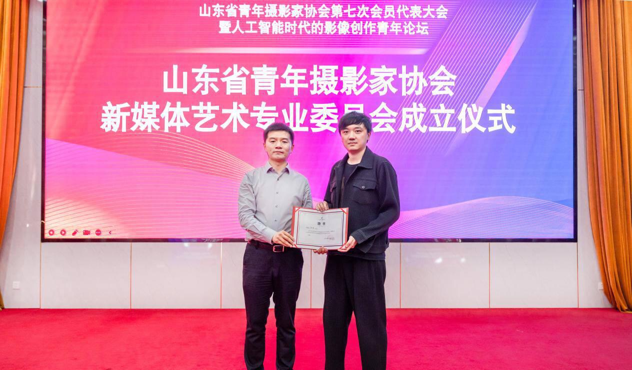 新媒体艺术_艺术新媒体专业_艺术媒体是什么